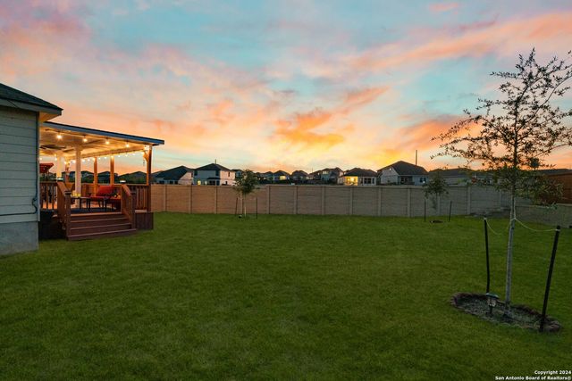 100 HUNTERS CP, San Antonio, TX 78253