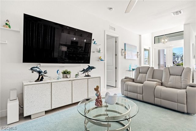 1423 SW 20th ST, Cape Coral, FL 33991