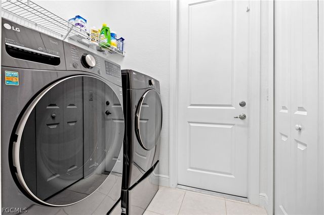 1423 SW 20th ST, Cape Coral, FL 33991