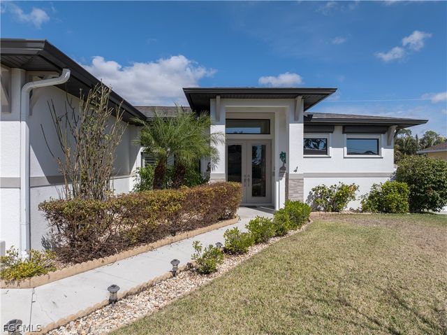 1423 SW 20th ST, Cape Coral, FL 33991