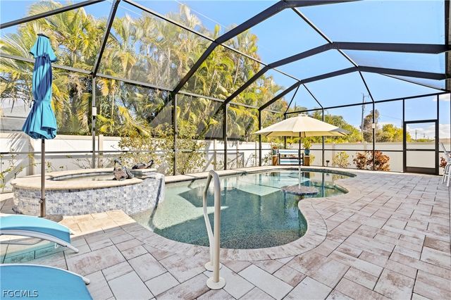 1423 SW 20th ST, Cape Coral, FL 33991