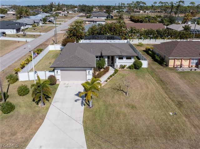 1423 SW 20th ST, Cape Coral, FL 33991