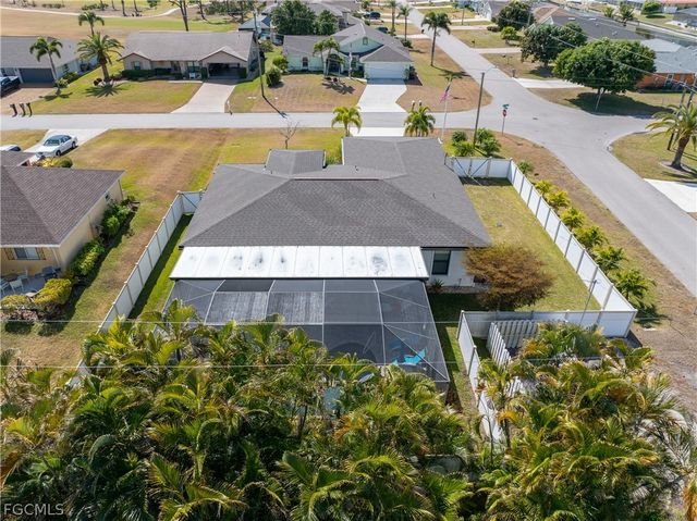 1423 SW 20th ST, Cape Coral, FL 33991