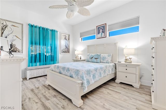 1423 SW 20th ST, Cape Coral, FL 33991