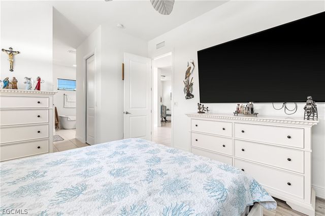 1423 SW 20th ST, Cape Coral, FL 33991