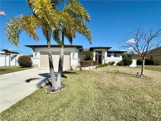 1423 SW 20th ST, Cape Coral, FL 33991