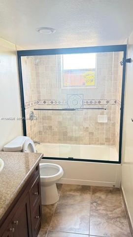 404 NW 68th Ave 417, Plantation, FL 33317