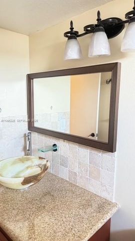 404 NW 68th Ave 417, Plantation, FL 33317