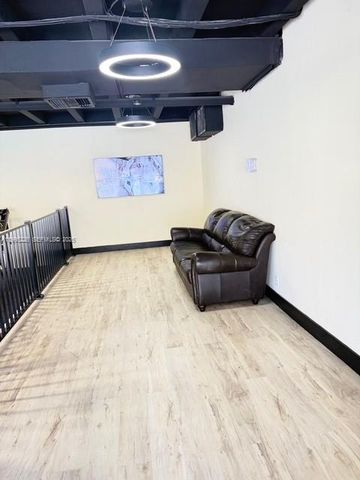 404 NW 68th Ave 417, Plantation, FL 33317