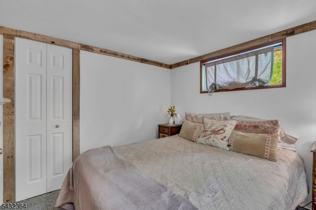 20 Plaza Dr, Hampton Twp., NJ 07860