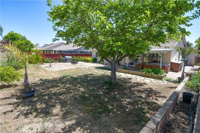 31628 Loire, Winchester, CA 92596