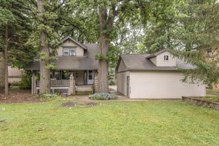 8141 W North AVENUE, Wauwatosa, WI 53213
