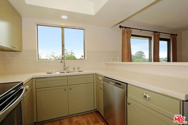 5000 S Centinela Avenue 325, Los Angeles, CA 90066