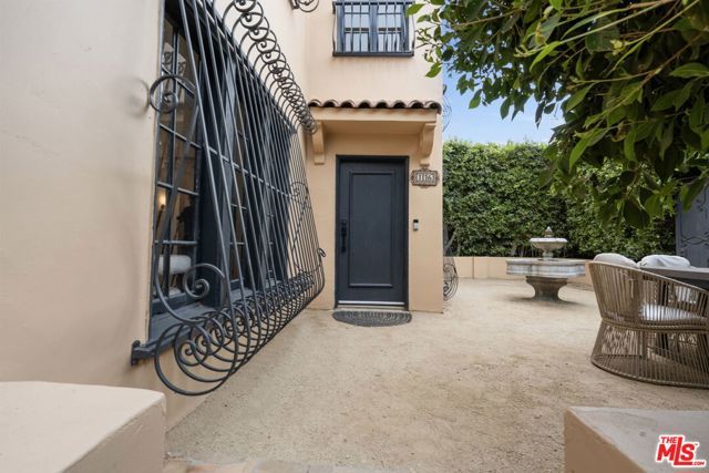 1116 S Highland Avenue, Los Angeles, CA 90019