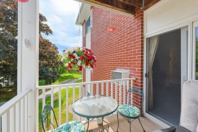 10 Dailey St H, Attleboro, MA 02703