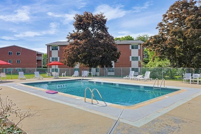 10 Dailey St H, Attleboro, MA 02703