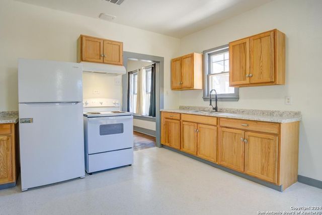 543 Kayton, San Antonio, TX 78210