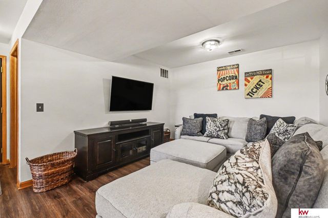 8208 N 154 Circle, Bennington, NE 68007