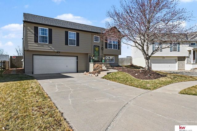 8208 N 154 Circle, Bennington, NE 68007
