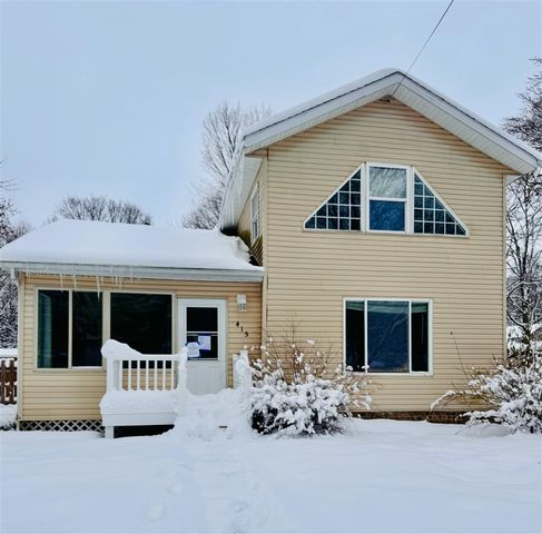 415 S Main Street, Lawton, MI 49065