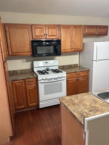 415 S Main Street, Lawton, MI 49065