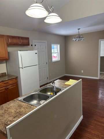 415 S Main Street, Lawton, MI 49065