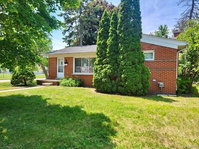 21307 Le Fever Avenue, Warren, MI 48091
