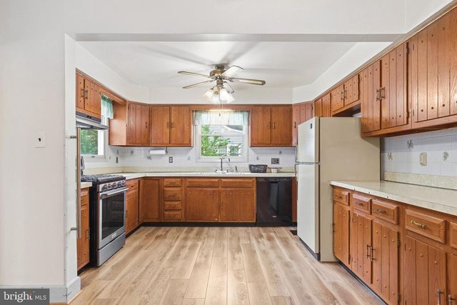 305 PROSPECT ST, La Plata, MD 20646