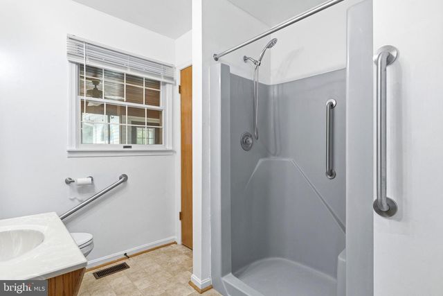 305 PROSPECT ST, La Plata, MD 20646
