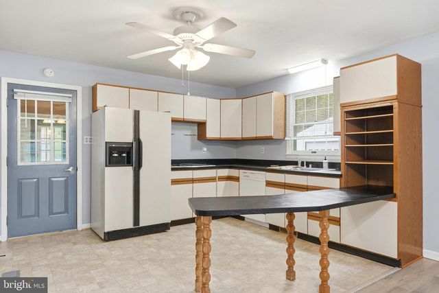 305 PROSPECT ST, La Plata, MD 20646