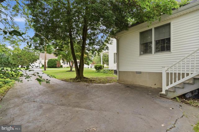 305 PROSPECT ST, La Plata, MD 20646