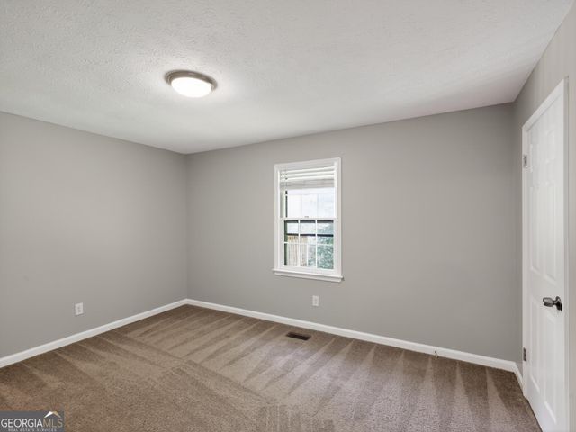 56 Wilson Circle, Newnan, GA 30263
