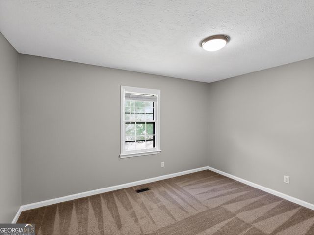 56 Wilson Circle, Newnan, GA 30263