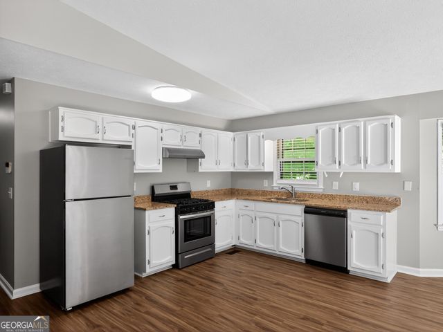 56 Wilson Circle, Newnan, GA 30263
