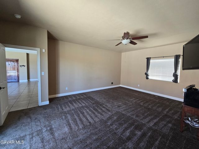 8313 Redwood Boulevard, California City, CA 93505