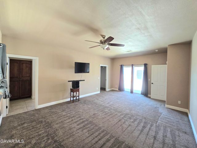 8313 Redwood Boulevard, California City, CA 93505