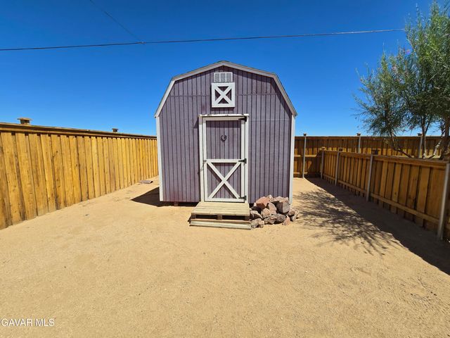 8313 Redwood Boulevard, California City, CA 93505