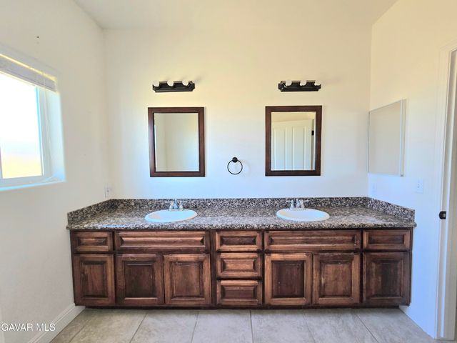 8313 Redwood Boulevard, California City, CA 93505