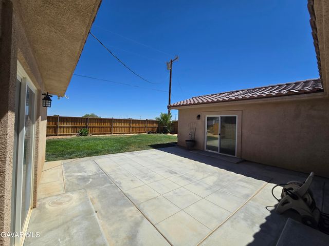 8313 Redwood Boulevard, California City, CA 93505
