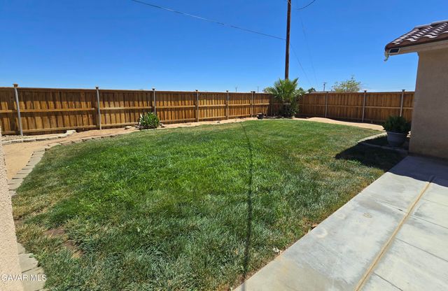 8313 Redwood Boulevard, California City, CA 93505