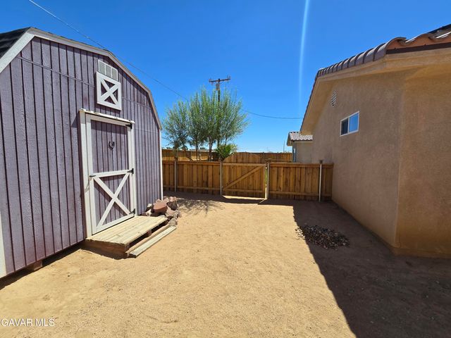 8313 Redwood Boulevard, California City, CA 93505