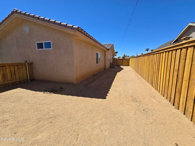 8313 Redwood Boulevard, California City, CA 93505