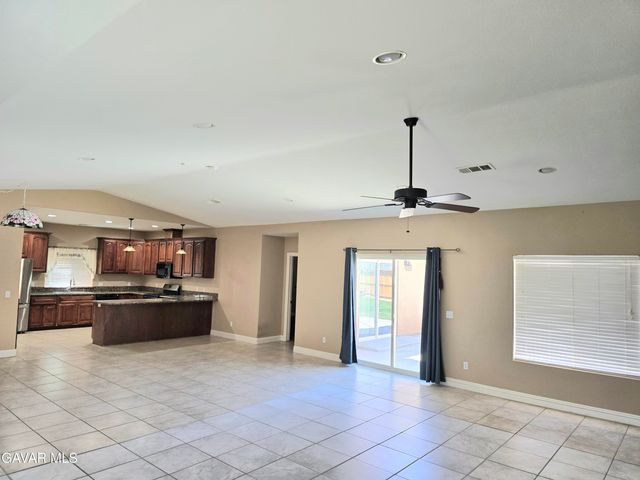 8313 Redwood Boulevard, California City, CA 93505