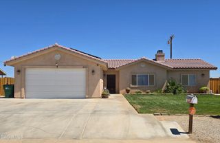 8313 Redwood Boulevard, California City, CA 93505