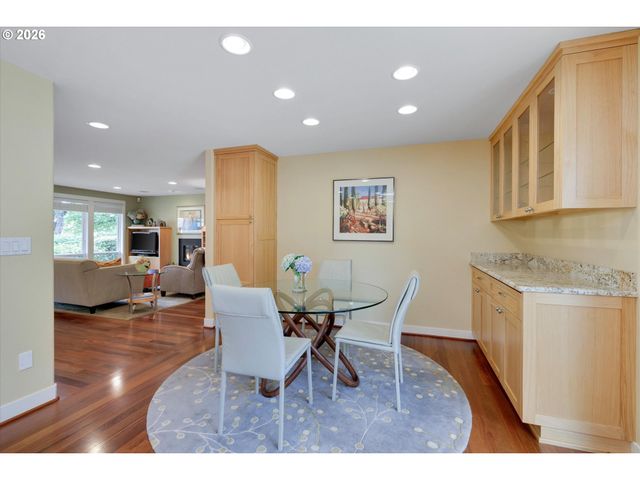 2790 N Maple St, Canby, OR 97013