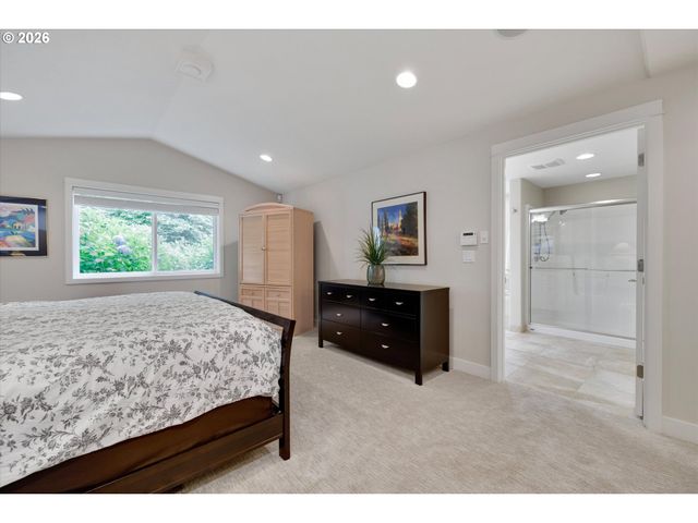2790 N Maple St, Canby, OR 97013