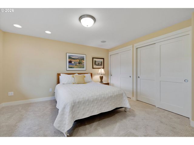 2790 N Maple St, Canby, OR 97013