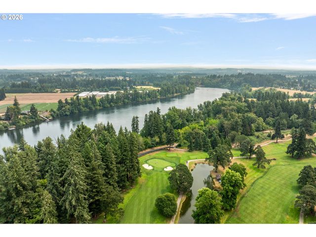 2790 N Maple St, Canby, OR 97013