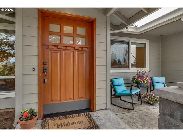 2790 N Maple St, Canby, OR 97013