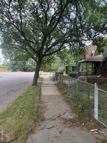 7934 Frontenac Street, Detroit, MI 48211